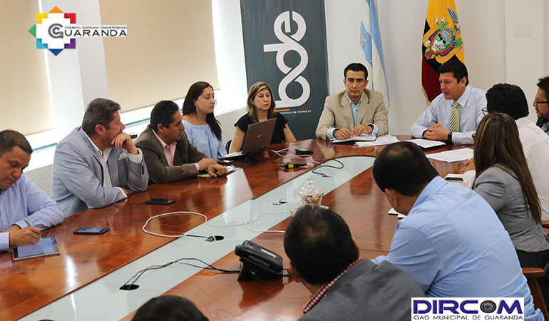 FINANCIAMIENTO PARA PROYECTOS DE INFRAESTRUCTURA Y SANEAMIENTO BÁSICO PARA GADS ES TRATADO POR EL COMITÉ EJECUTIVO DE AME Y WILSON MAYORGA, NUEVO GERENTE DEL BDE