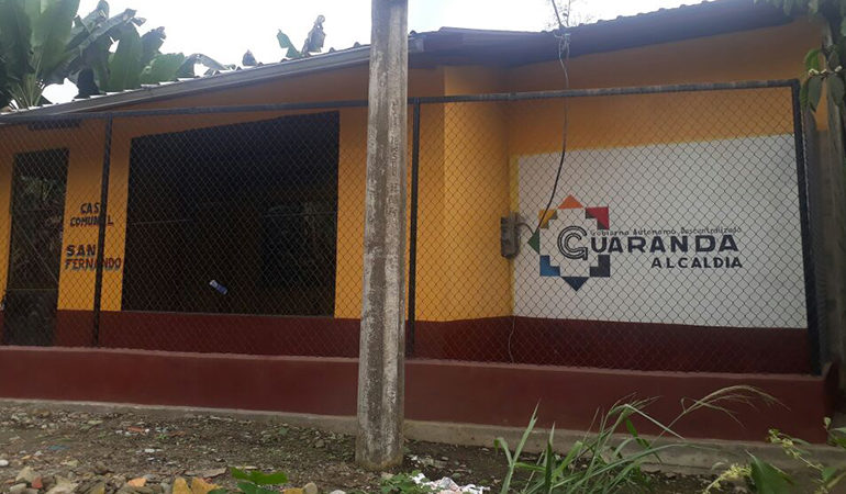 MUNICIPIO DE GUARANDA ENTREGA LA CASA COMUNAL EN SAN FERNADO DE LA PARROQUIA SAN LUIS DE PAMBIL