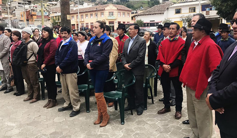 HOMENAJE EN MEMORIA DE LOS ONCE CAÍDOS EN EL LEVANTAMIENTO DEL MES DE OCTUBRE