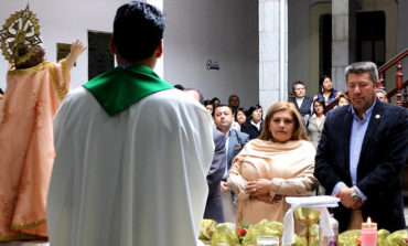 LA FAMILIA MUNICIPAL ORGANIZÓ LA MISA EN HONOR AL DIVINO NIÑO