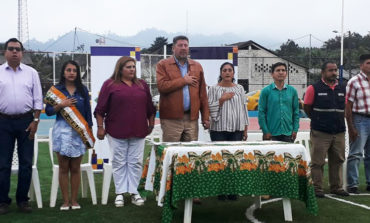 ALCALDE RAMSSES TORRES HACE LA ENTREGA OFICIAL DE LA CANCHA SINTÉTICA EN LA PARROQUIA SAN LUIS DE PAMBIL