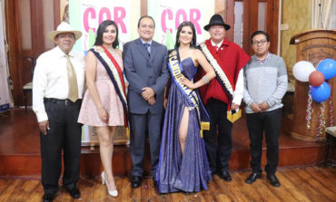 CUARTA CANDIDATA A REINA DE GUARANDA INSCRIBE COMITÉ PERMANENTE