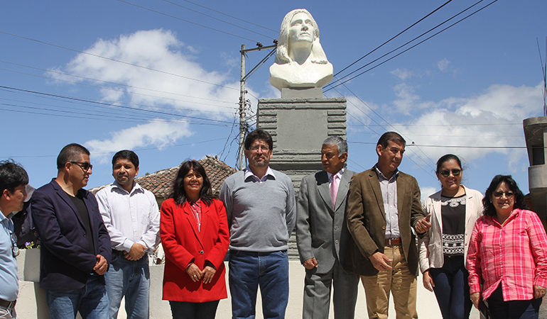 ENTREGA DEL MONUMENTO A “FELIZA EGUEZ”