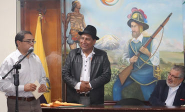 EL MUNICIPIO DE GUARANDA ENTREGA LOS PREMIOS A LOS GANADORES DEL CONCURSO DE AÑOS VIEJOS