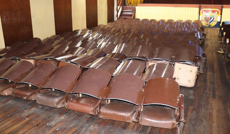 EMPEZÓ LA REMODELACIÓN INTERNA DEL TEATRO MUNICIPAL