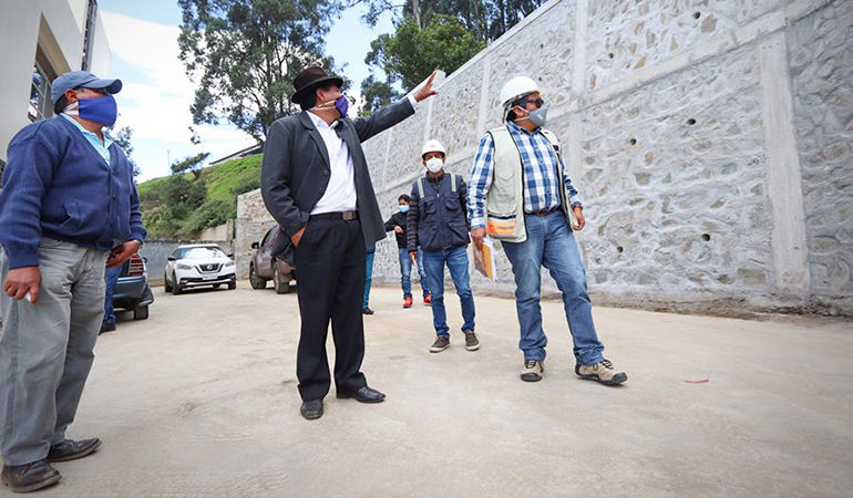 MUNICIPIO DE GUARANDA REACTIVA OBRAS DE CONSTRUCCIÓN
