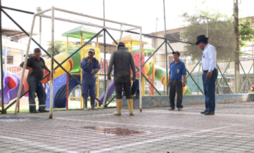 Mantenimiento de la cancha deportiva del Parque Central de la parroquia de San Luis de Pambil