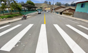 MUNICIPIO DE GUARANDA EN CONMEMORACIÓN A LA INDEPENDENCIA DE LA CIUDAD, ENTREGÓ OBRAS DE ASFALTO