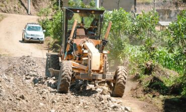 MUNICIPIO TRABAJA EN SUS PARROQUIAS EN TEMAS VIALES