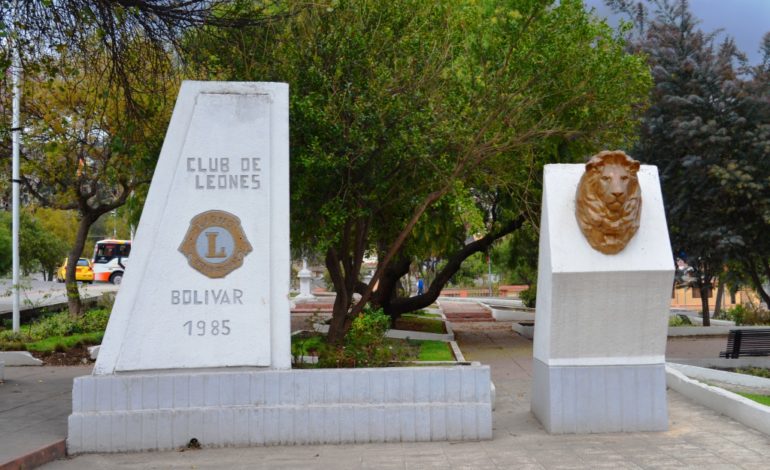 PARQUE LOS LEONES