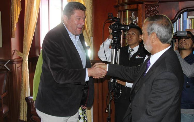 Alcaldes de Guaranda y Pasto suscriben convenio de hermandad