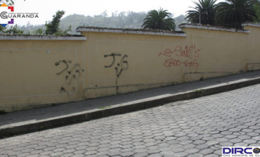 Multa de 3 a 5 salarios básicos a las personas que Grafiteen espacios Públicos y Privados