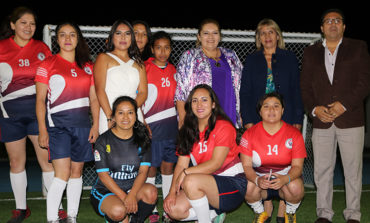 PRESIDENTA DE ACCIÓN SOCIAL PARTICIPA EN INAUGURACIÓN DEL CAMPEONATO COPA GUARANDEÑITO