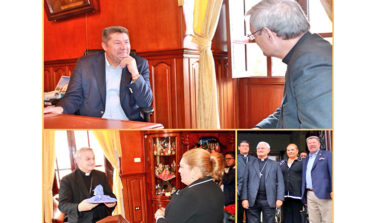 ALCALDE DE GUARANDA DA LA BIENVENIDA AL NUNCIO APOSTÓLICO MONS. ANDRÉS CARRASCOSA