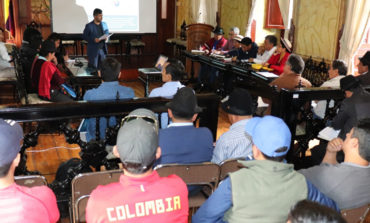 REUNIÓN ENTRE SENAGUA Y LA ALCALDÍA DE GUARANDA