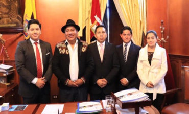 GERENTE DEL BDE VISITA LA MUNICIPALIDAD DE LA CIUDAD DE GUARANDA