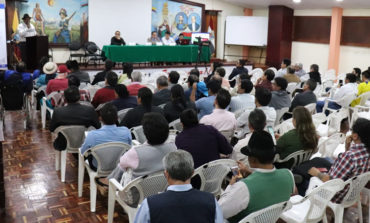 ALCALDE DE GUARANDA ENTREGA LA FIESTA DEL CARNAVAL A SUS VERDADEROS PROTAGONISTAS