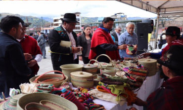 EN EL DÍA MUNDIAL DEL MEDIO AMBIENTE  EL  GADCG  CELEBRO  CON UNA FERIA  AL AIRE LIBRE