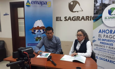 FIRMA DE CONVENIO  ENTRE EP-EMAPA-G, Y LA COOPERATIVA  DE AHORRO Y CRÉDITO EL SAGRARIO