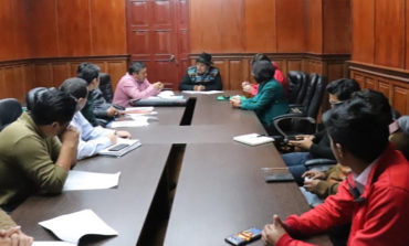 ALCALDE MEDARDO CHIMBOLEMA SE REUNIÓ CON LOS CONTRATISTAS,  ADMINISTRADORES  Y FISCALIZADORES DE VARIOS PROYECTOS DE OBRAS PÚBLICAS