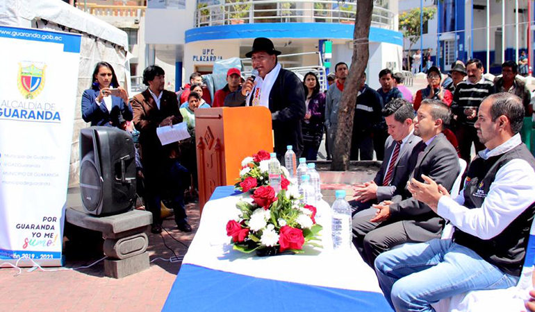 INAUGURACIÓN DE LA FERIA ESCOLAR “MANOS QUE COSEN SUEÑOS 2019”
