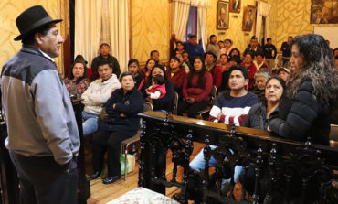 COMERCIANTES DE LA PLAZA DEL 15 DE MAYO SE REUNIERON CON EL ALCALDE ANTES DE LAS FIESTAS NAVIDEÑAS