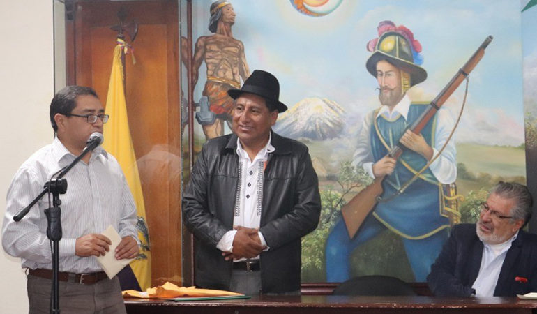 EL MUNICIPIO DE GUARANDA ENTREGA LOS PREMIOS A LOS GANADORES DEL CONCURSO DE AÑOS VIEJOS