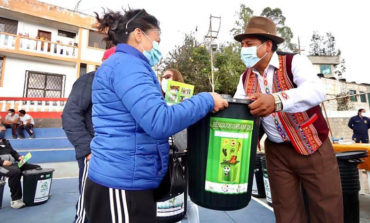 PLAN PILOTO DE SELECCIÓN DE BASURA EN LA FUENTE ENTRA EN MARCHA