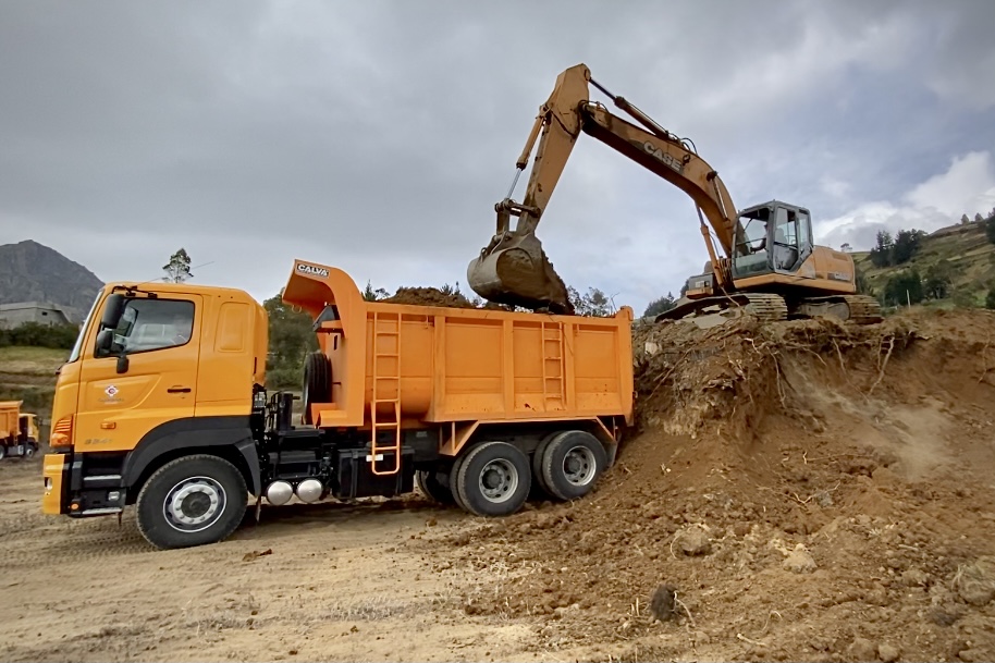 CONSTRUCCIÓN DE UN ESTADIO PARA SIMIATUG
