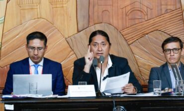 ALCALDE FIRMÓ CONTRATO PARA LA EJECUCIÓN DE ESPACIOS RECREATIVOS EN SECTORES DEL CANTÓN GUARANDA