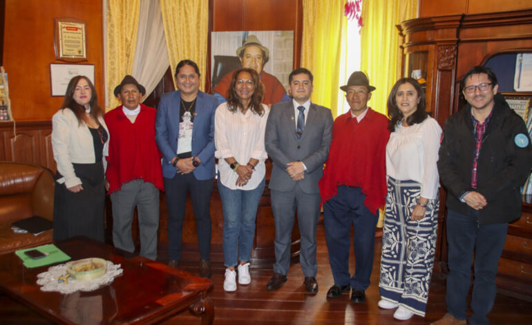 SECRETARIA DE GESTIÓN Y DESARROLLO DE PUEBLOS Y NACIONALIDADES VISITA GUARANDA  
