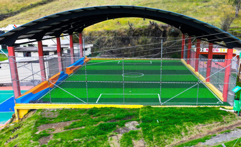 SURUPUCYU CELEBRA LA INAUGURACIÓN DE SU PRIMERA CANCHA SINTÉTICA