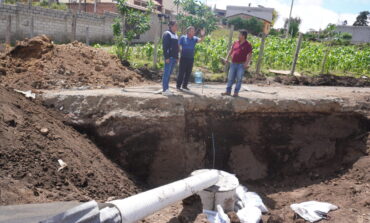 ALCANTARILLADO EN EL BARRIO REALIDAD BOLIVARENSE ALCANZA EL 50% DE AVANCE