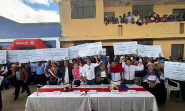 GUARANDA VIVE UN HECHO HISTÓRICO CON EL INICIO DE 42 KM DE OBRAS VIALES PARA SUS COMUNIDADES