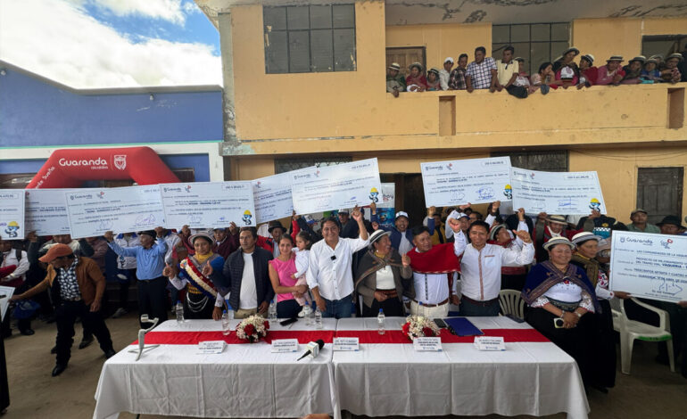 GUARANDA VIVE UN HECHO HISTÓRICO CON EL INICIO DE 42 KM DE OBRAS VIALES PARA SUS COMUNIDADES